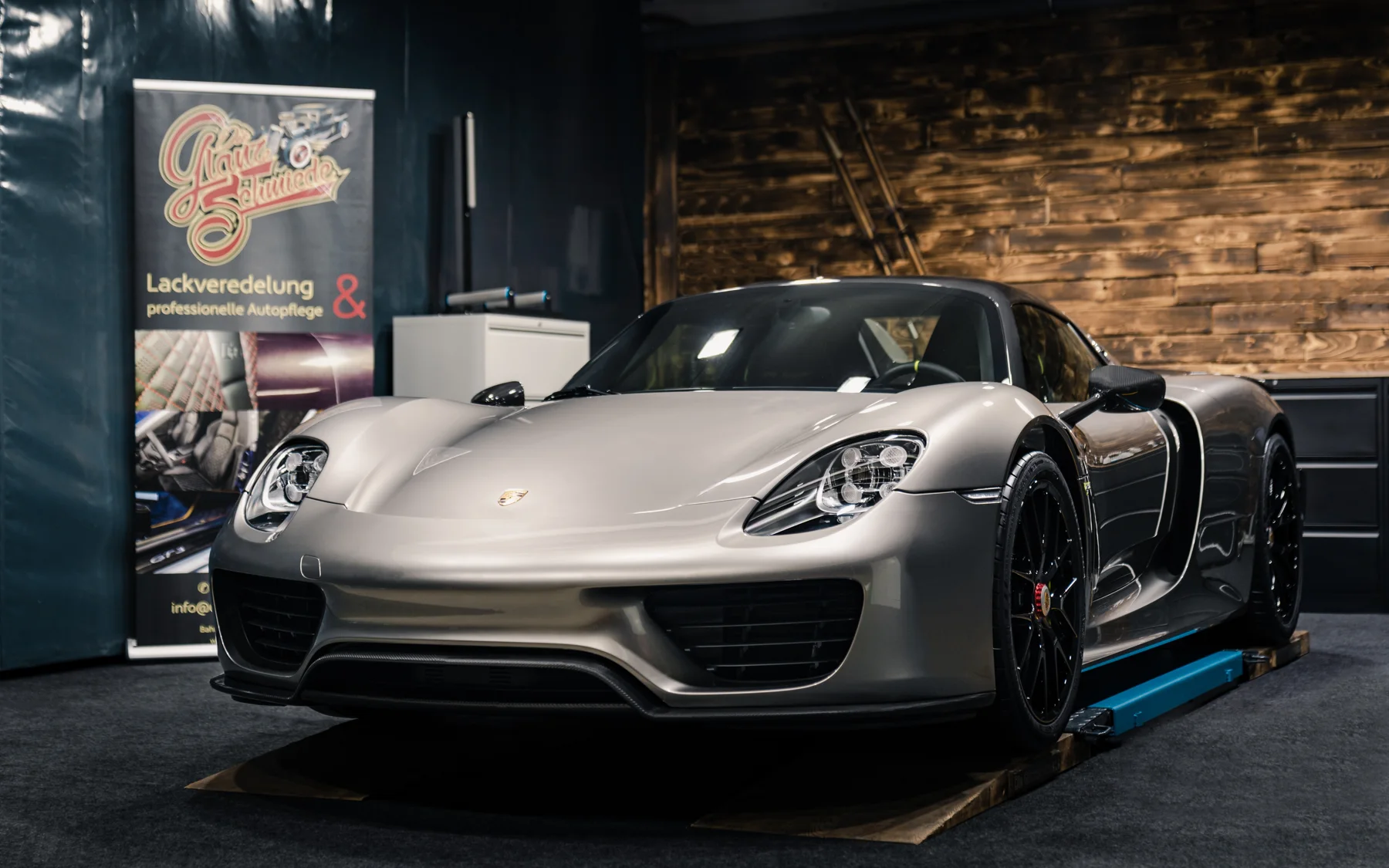 Porsche 918 Spyder · Front und Seitenlinie
